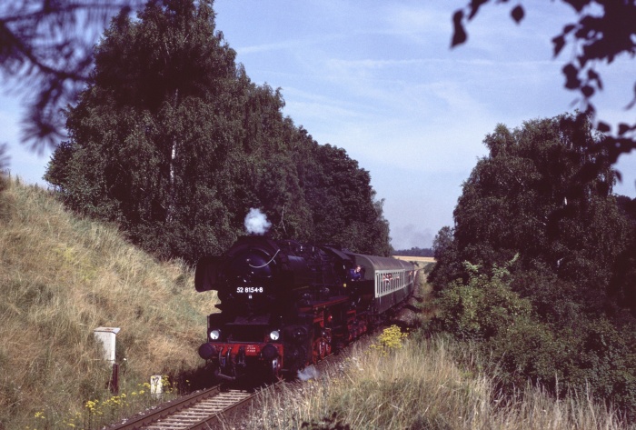52 8154 mit RB 37572 zwischen Langenstein und Börnecke, 18.07.1999