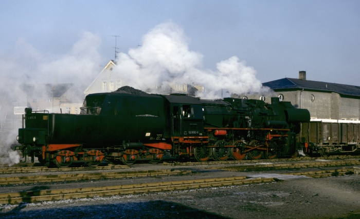 52 8192 Tv vorm Ng ->Arnsdorf im Bahnhof Kamenz, am 21.02.1982