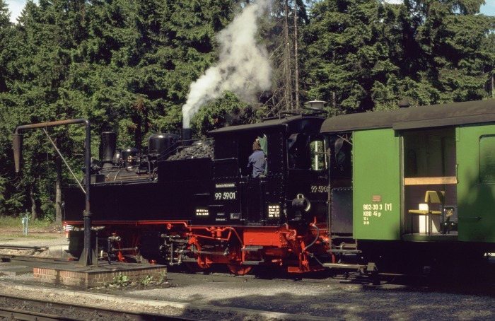 99 5901 vorm Sonderzug zum Brocken, in Drei Annen Hohne, am 22.07.1998